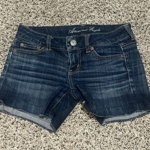 American Eagle Outfitters Women’s Dark Blue Frayed Hem Jean Shorts